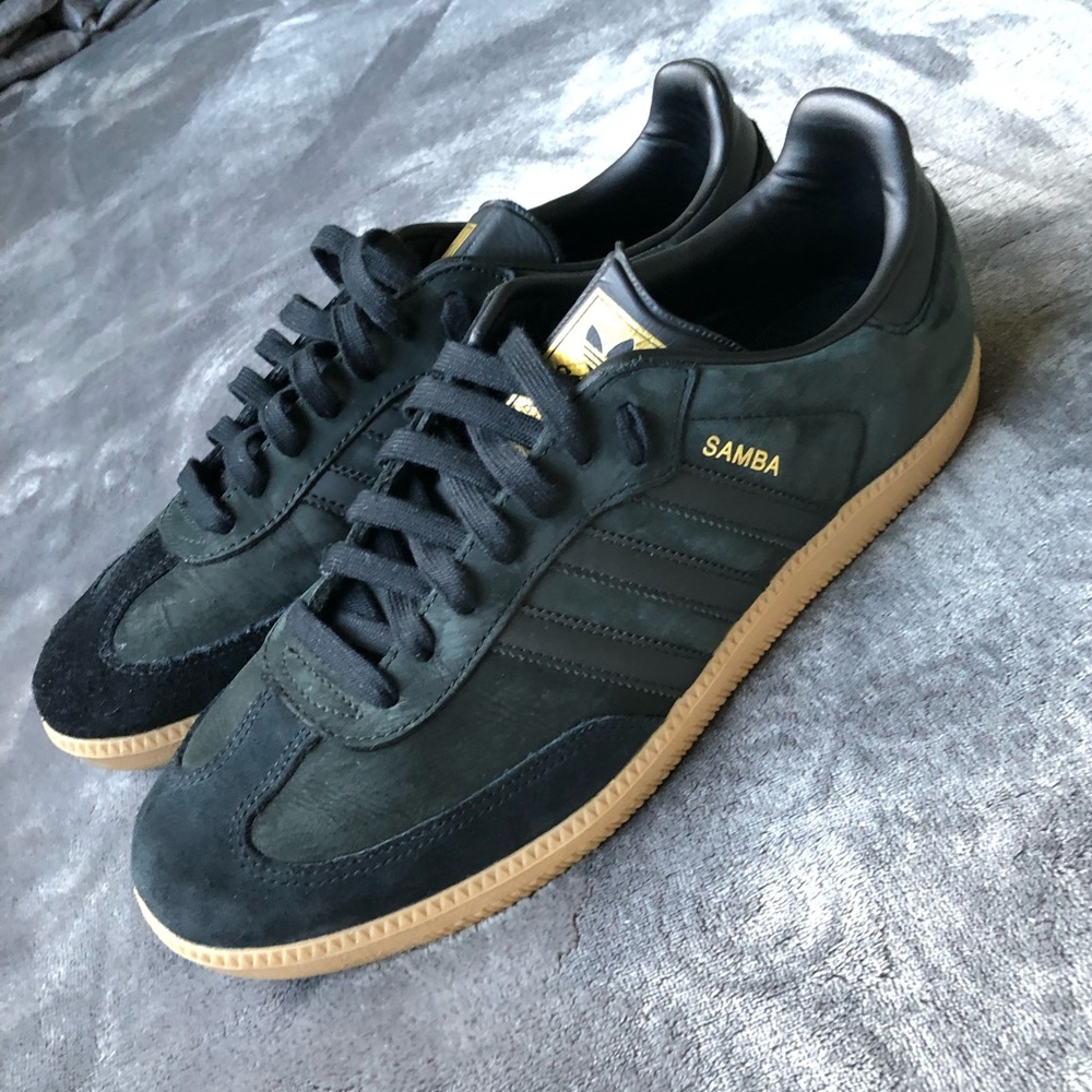 Adidas suede samba shoe size 11 men